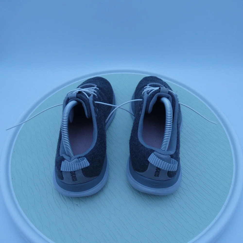 hoka one